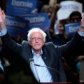 Quién es Bernie Sanders y por qué ha llegado tan lejos en las primarias demócratas