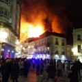 Impresionante incendio en la zona vieja de Pontevedra
