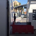 Intenta entrar en Gibraltar en un coche de la Guardia Civil robado (video) (ing)