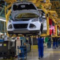 Por qué Ford prescinde de 10.300 empleados en Europa y de ninguno en Valencia