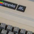 El mito de la WOM: la irónica memoria ilegible que salía en el manual del Apple II