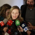 La diputada de Podemos Victoria Rosell presenta una grabación para demostrar la mentira de su incidente en el aeropuerto