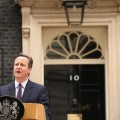 Manifestación ante Downing Street para pedir la dimisión de David Cameron