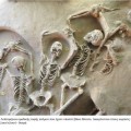 Hallazgo truculento en Atenas: 80 esqueletos maniatados del siglo VII a.C