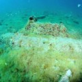 Descubiertos tres cañones ingleses del siglo XVI y los restos de una galera al limpiar una playa española