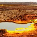 El colorido y letal desierto donde los científicos buscan los extremos de la vida