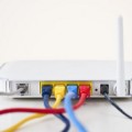 El truco de las telecos para cobrarte por no devolver el router (y cómo no picar)