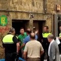 Multa de 601 euros por difundir el vídeo de la actuación policial con el vendedor de pescados en La Viña