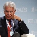 Felipe González elogiando en vídeo al 'broker' iraní del 'caso Panamá' y socio de Cebrián