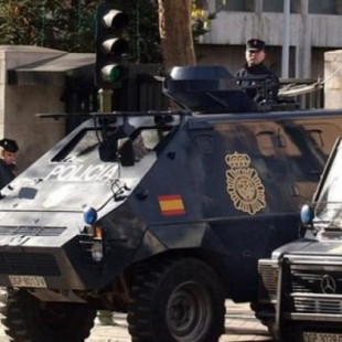 Dos jóvenes ebrios se cuelan en la embajada de EEUU en Madrid y disparan la alerta antiterrorista