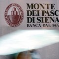 La Bolsa de Milán suspende la cotización de cinco bancos italianos