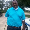 La policía de Luisiana   mata a tiros a un hombre que vendía discos en un abarrotes [ENG]