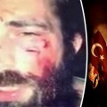 Turista francés recibe una paliza por negarse a venerar la bandera turca [en]