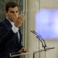 Rivera fija seis condiciones a Rajoy para negociar el voto a favor de su investidura