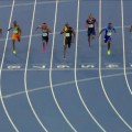 Usain Bolt se lleva la medalla de oro en los 100 metros por terceros Juegos seguidos