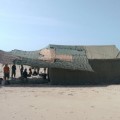 Militares españoles defendiendo un nido de tortuga marina