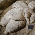 Hallan una extraordinaria figurilla neolítica que representa a una mujer desnuda