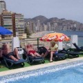 La treta de los turistas británicos que hace un roto a los hoteles de costa