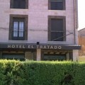 El gerente de un hotel de Tordesillas huye y deja encerrados a los clientes