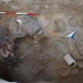 Excavan 17 tumbas etruscas ricas en joyas, armas y otros objetos para la eternidad