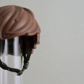 El pelo de los Playmobil se hace realidad como casco para proteger a los más pequeños