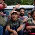 Un pueblo de México expulsa a delincuentes, políticos y policías