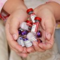 MSF explica por qué rechaza un millón de vacunas 'gratis' contra la neumonía