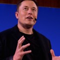 Elon Musk: Los robots nos quitarán el empleo, el gobierno tendrá que pagar una renta básica [ENG]
