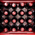 El Gobierno frena el impuesto a los refrescos azucarados: está en juego una inversión millonaria de Coca-Cola