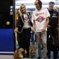 Así conviven perros y viajeros en metro: algunas cacas, sin bozales y ni una multa