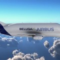 La historia de los Beluga, los aviones de carga que utiliza Airbus para transportar secciones de aviones