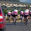 Tráfico rebajará la velocidad de coches y camiones para proteger a los ciclistas en carretera