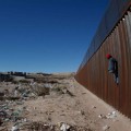 Trump propone un impuesto del 20% a las importaciones desde México para pagar el muro