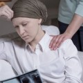 El optimismo excesivo de los familiares "culpabiliza" al paciente de cáncer