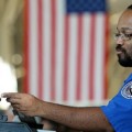 Agentes de aduanas de EE.UU. obligan a un científico de la NASA a mostrar el contenido de su smartphone