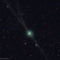 Casi tres colas para el cometa Encke [eng]