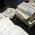 PP y Ciudadanos desregularizan los "incentivos" que las farmacéuticas dan a los médicos