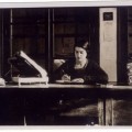 María Moliner, la mujer que escribió sola y a lápiz un diccionario dos veces más largo que el DRAE