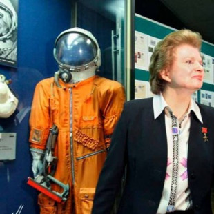 Valentina Tereshkova, la primera mujer que voló al espacio, cumple 80 años