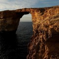 La célebre 'Ventana Azul' de Malta, derrumbada por el fuerte oleaje