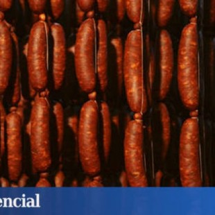 El caso del funcionario/ordenanza que vende embutidos desde el Palacio de Cibeles (Madrid)