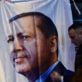 Turquía amenaza con llenar Europa de inmigrantes por su enfrentamiento con Holanda