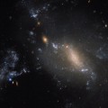 Dos galaxias interactuando desafían las convenciones cósmicas [eng]