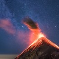 Cómo fotografié un volcán en erupción frente a la Vía Láctea [EN]