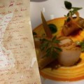 Una mujer encuentra una nota de socorro en un plato de Vieira con texturas de zanahoria del restaurante de Jordi Cruz