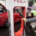 Tesla instalará gasolineras eléctricas en España que cargarán 250 kilómetros de batería en 15 minutos