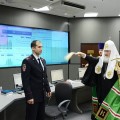 El patriarca de la iglesia ortodoxa rusa esparce agua bendita en las computadoras para defenderse del WannaCry (EN)