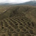 Monte Sierpe, una alargada franja compuesta de 6.000 hoyos cercana a las líneas de Nazca