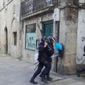 Cargas policiales en la zona vieja de Compostela contra los solidarios con Escárnio e Maldizer [GAL]