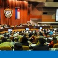 El Parlamento cubano aprueba la creación de empresas privadas